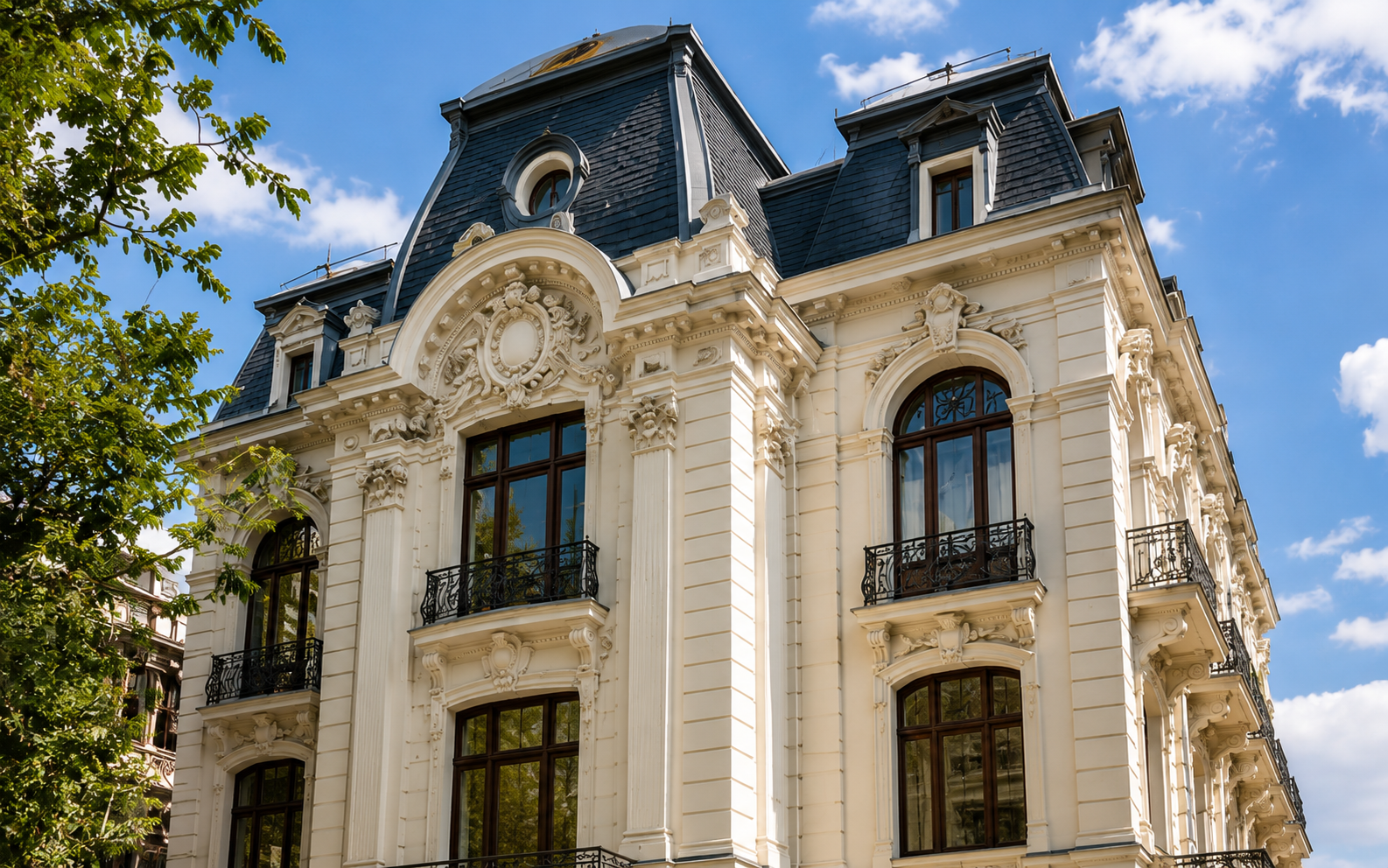 Restaurare fațadă clădire istorică București
